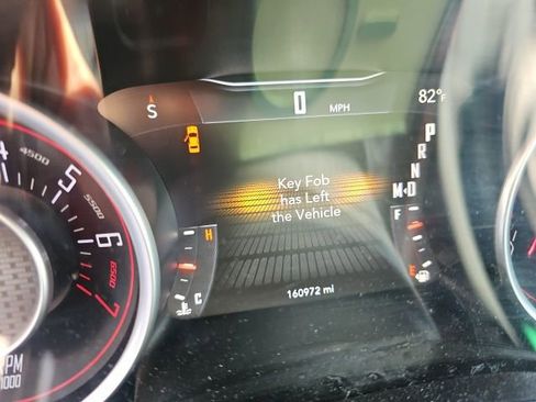 Used 2015 Dodge Challenger SXT image 18