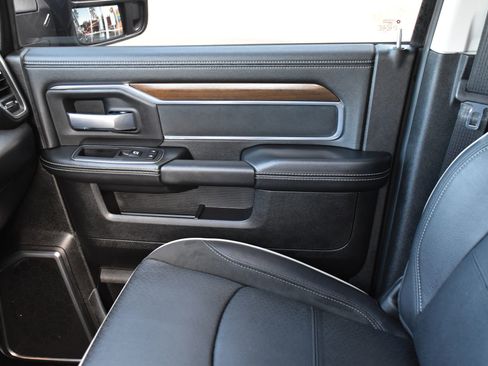 Used 2024 RAM 2500 Laramie AWD/4WD image 14