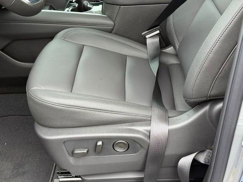 New 2026 Chevrolet Suburban LT w/ Comfort Package AWD/4WD image 14