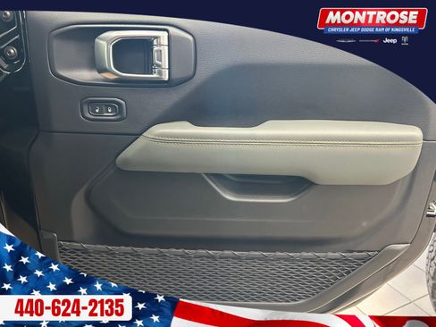 New 2025 Jeep Gladiator Mojave image 29