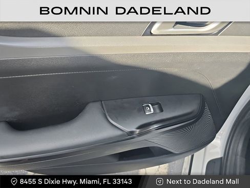 Used 2023 Kia K5 LXS image 10