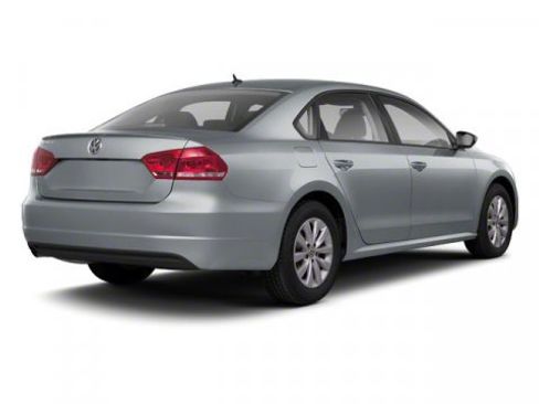 Used 2013 Volkswagen Passat 2.5 S image 2