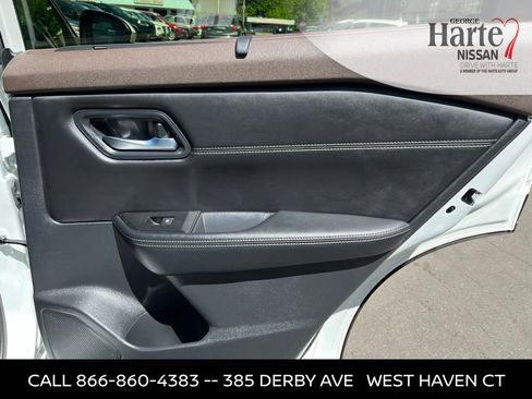 Used 2023 Nissan Rogue SV w/ SV Premium B Package AWD/4WD image 19