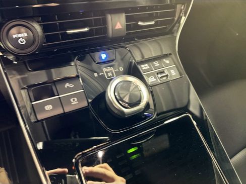 Certified 2023 Subaru Solterra AWD image 18