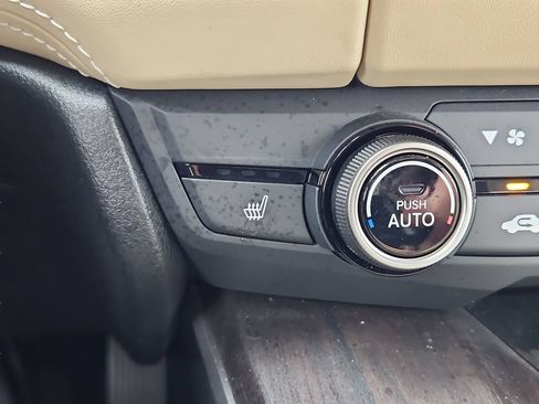 Certified 2019 Honda Clarity Plug-In Hybrid image 19