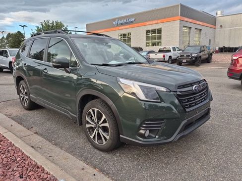 Used 2023 Subaru Forester Limited AWD/4WD image 3