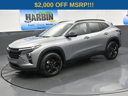New 2026 Chevrolet Trax LT w/ Driver Confidence Package FWD image 1