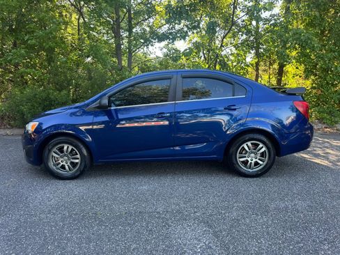 Used 2013 Chevrolet Sonic LT FWD image 2