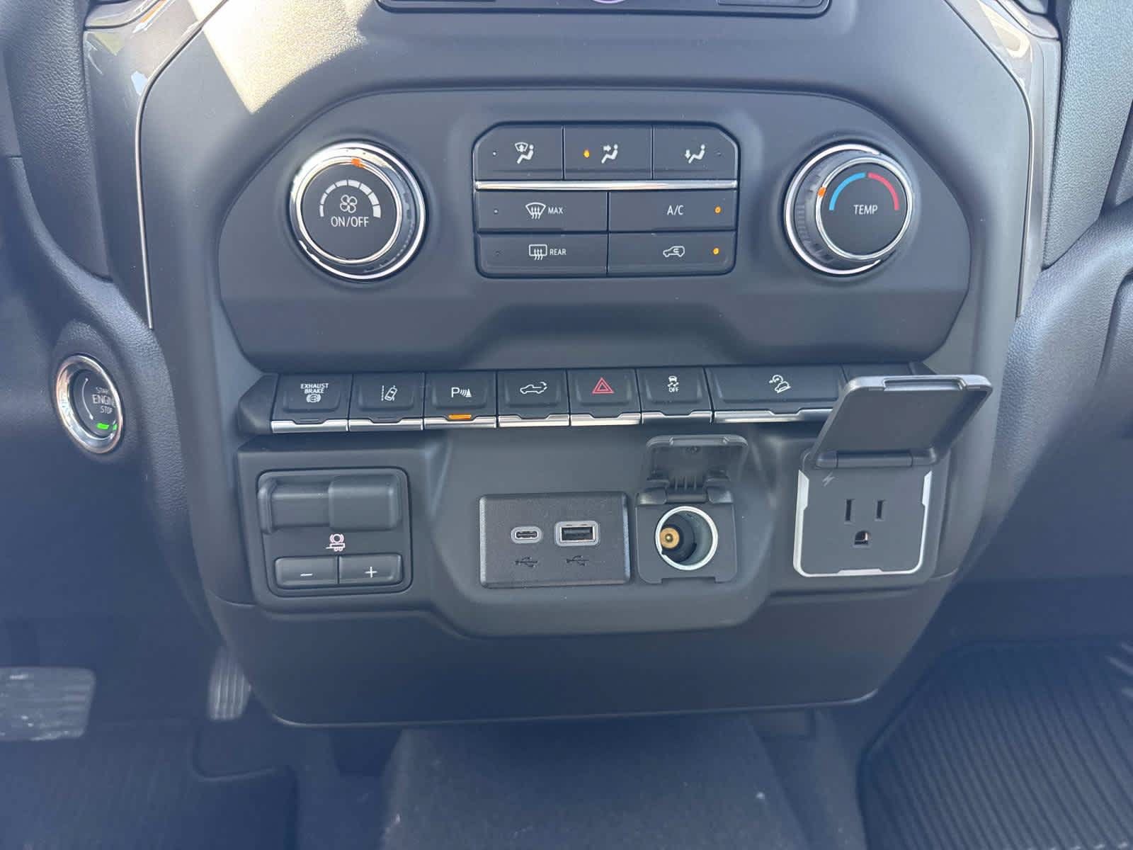 New 2026 Chevrolet Silverado 2500 Custom w/ Custom Value Package AWD/4WD image 15