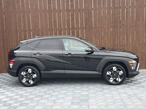 Used 2025 Hyundai Kona SEL FWD image 12