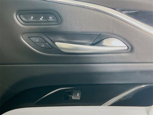 Used 2021 Cadillac Escalade ESV Sport w/ Driver Assist Tech Package image 30