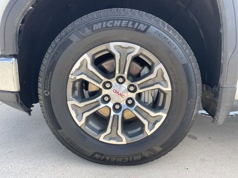Used 2024 GMC Sierra 1500 SLT image 20