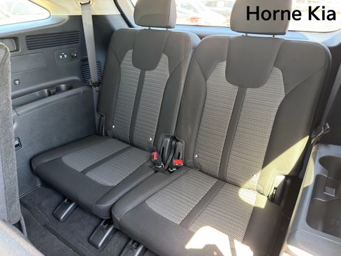 New 2026 Kia Sorento LX FWD image 21