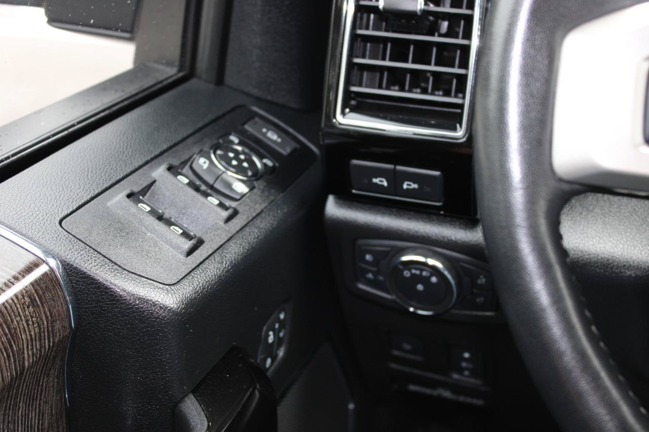 Used 2021 Ford F350 Lariat w/ Lariat Ultimate Package AWD/4WD image 29