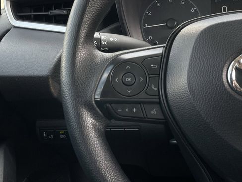 Used 2024 Toyota Corolla LE image 14