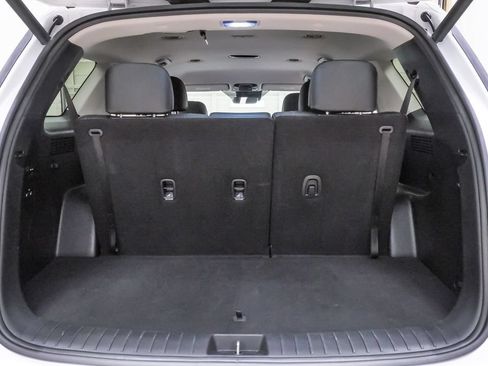 Certified 2025 Hyundai Palisade SEL FWD image 30
