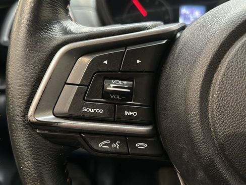 Used 2018 Subaru Crosstrek 2.0i Premium AWD/4WD image 23