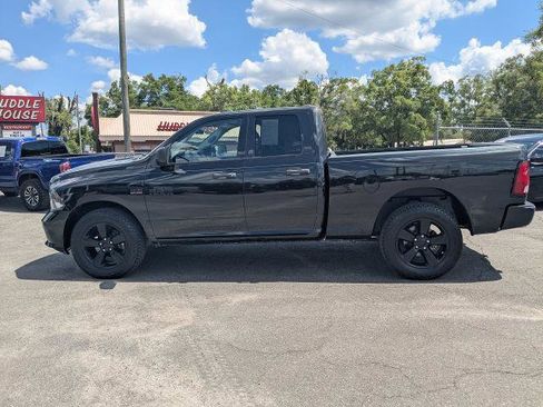 Used 2017 RAM 1500 Express w/ Express Value Package AWD/4WD image 7