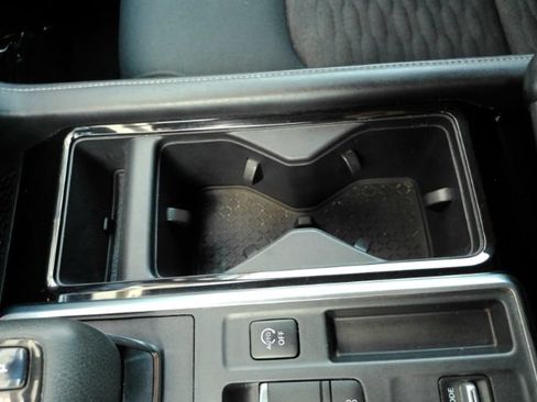 Used 2022 Nissan Pathfinder SV FWD image 48