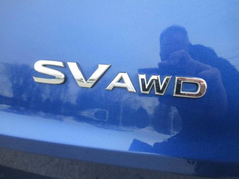 Used 2023 Nissan Rogue SV image 8