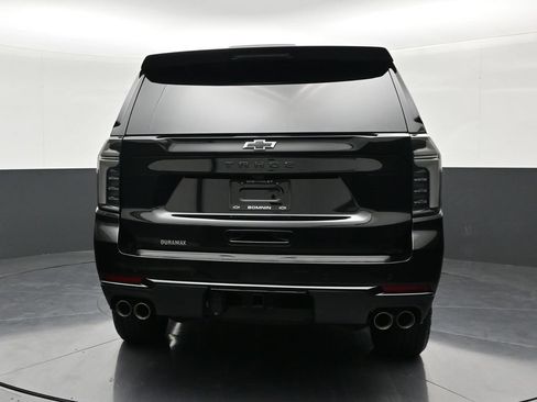 Used 2026 Chevrolet Tahoe Z71 w/ Comfort Package AWD/4WD image 4
