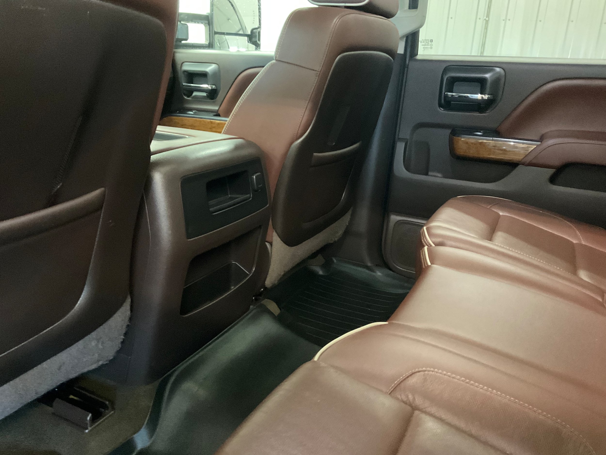 Used 2015 Chevrolet Silverado 2500 High Country w/ Duramax Plus Package AWD/4WD image 20