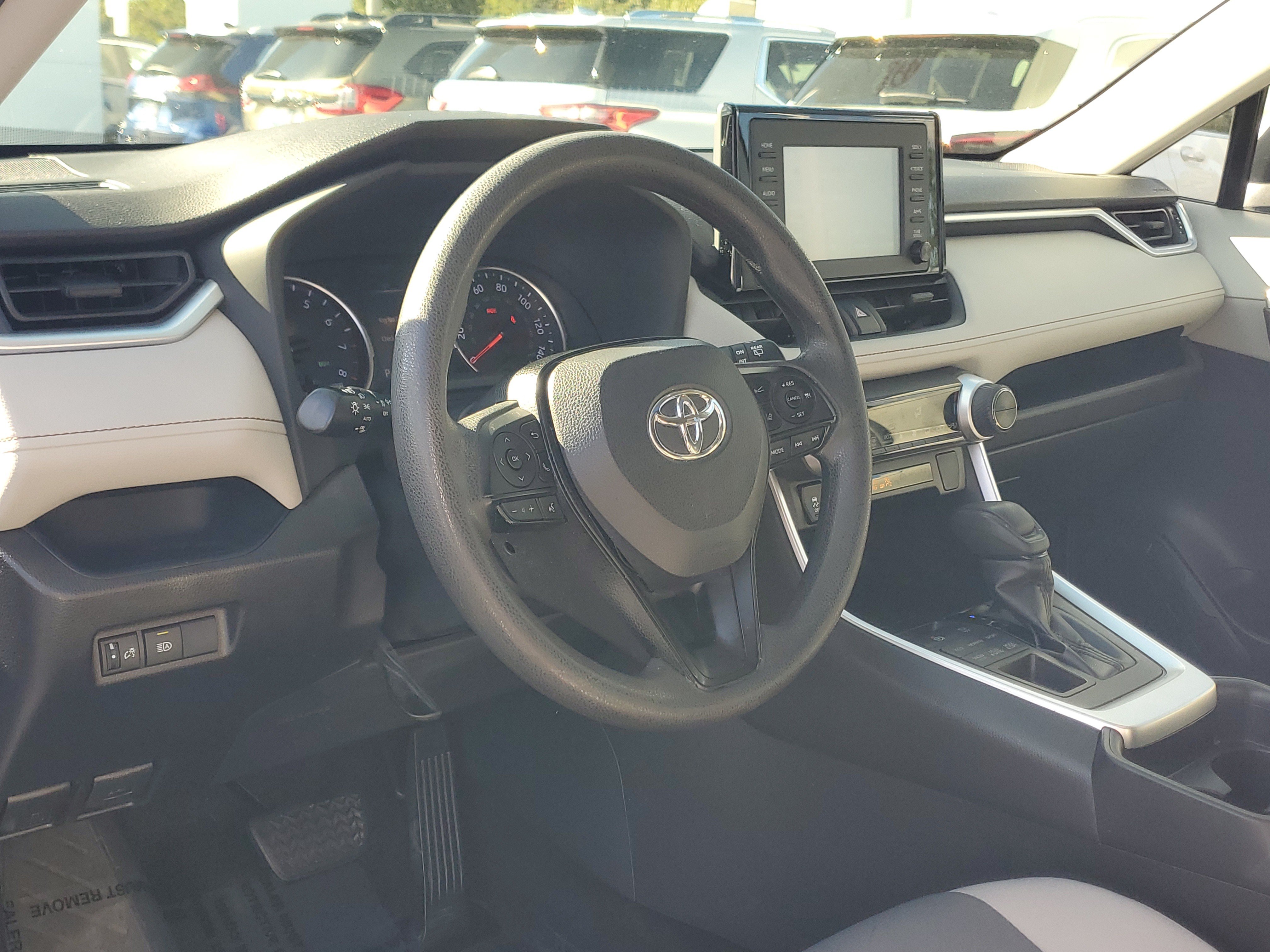 Certified 2019 Toyota RAV4 XLE w/ All Weather Liner Package AWD/4WD image 17