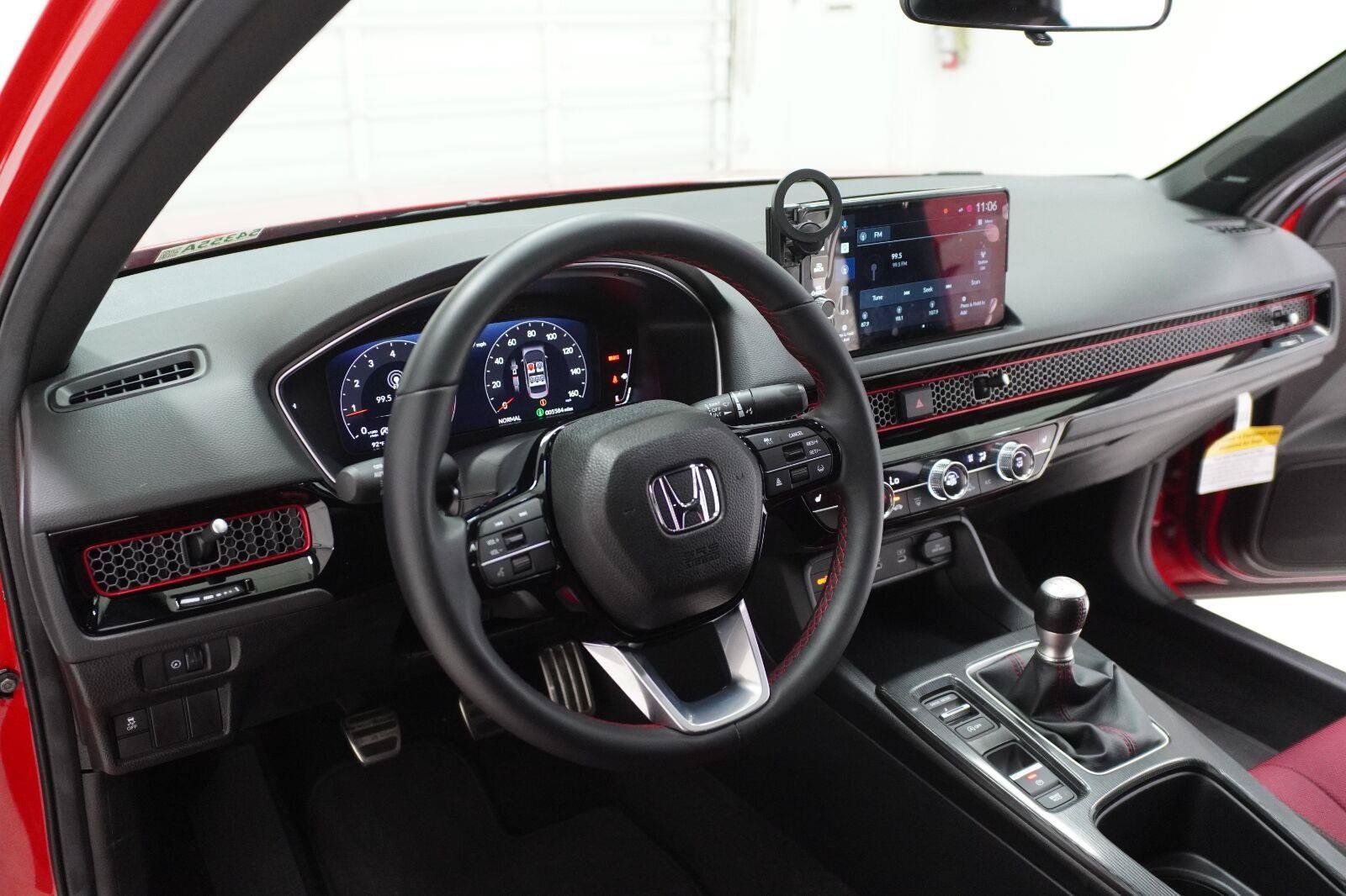 Used 2026 Honda Civic Si image 8