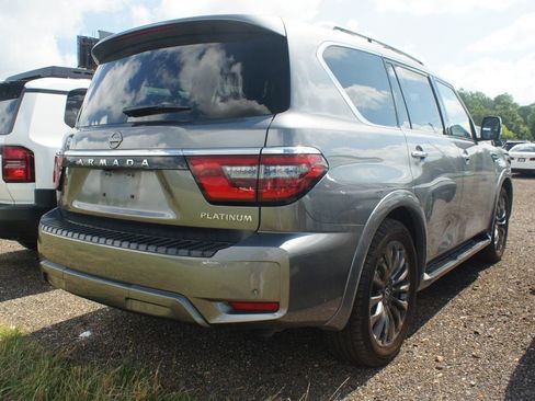 Used 2022 Nissan Armada Platinum RWD image 4