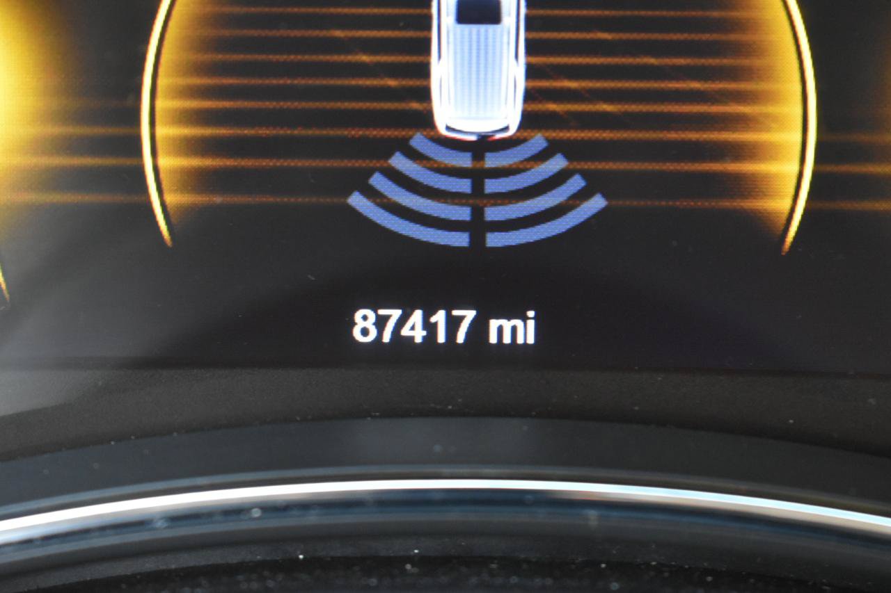 Used 2014 Dodge Durango R/T w/ Premium Nappa Leather Group RWD image 18