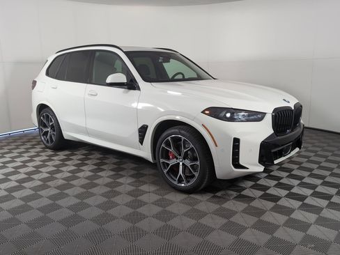New 2026 BMW X5 xDrive50e w/ M Sport Package image 6