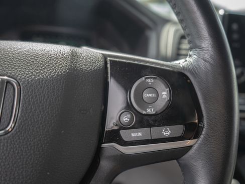 Used 2018 Honda Odyssey Elite image 24