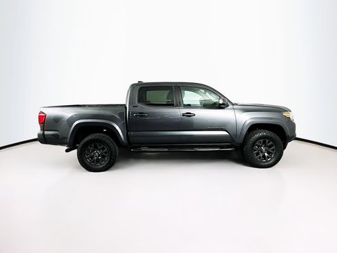 Used 2020 Toyota Tacoma SR5 image 10