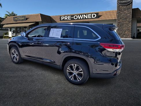 Used 2019 Toyota Highlander LE image 5