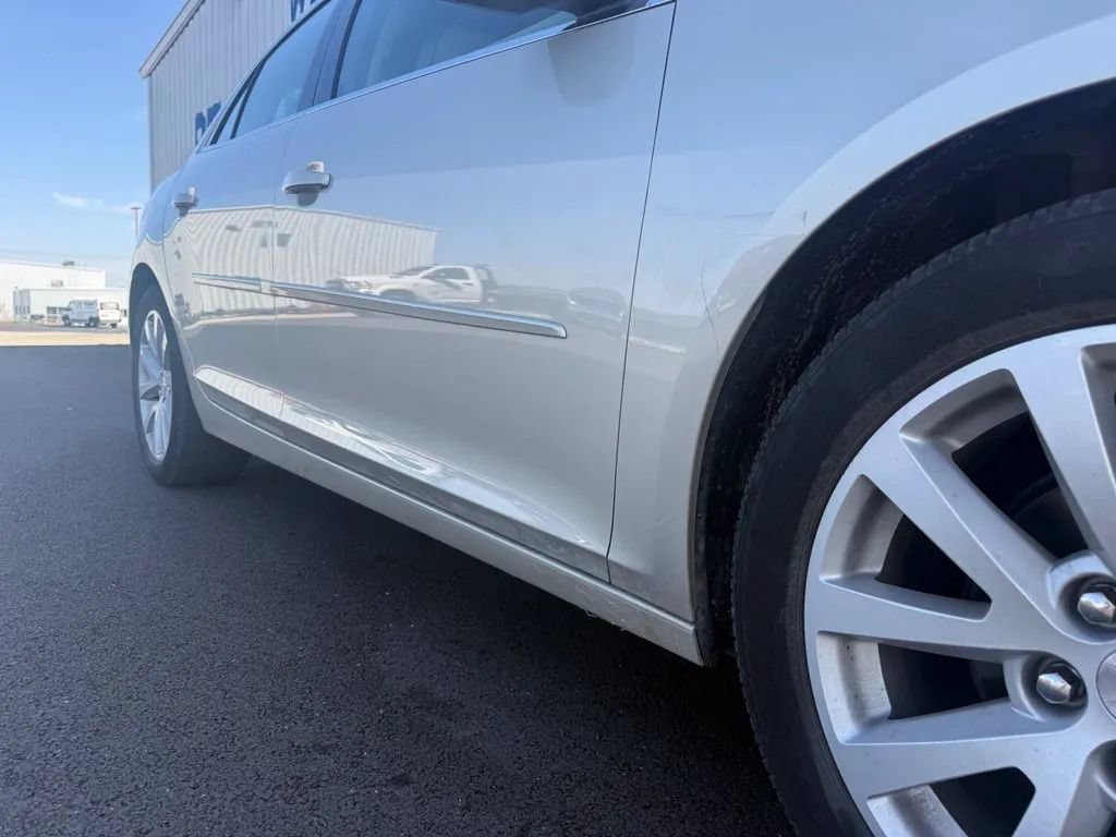 Used 2013 Chevrolet Malibu LT FWD image 11