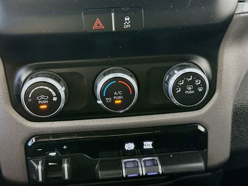 Used 2020 RAM 2500 Big Horn AWD/4WD image 18