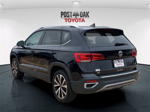 Used 2023 Volkswagen Taos SE image 5