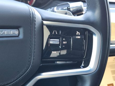 Certified 2022 Land Rover Range Rover Velar R-Dynamic S image 30