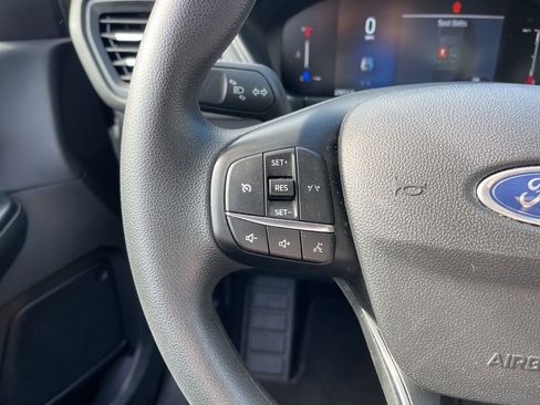 Used 2025 Ford Escape Active AWD/4WD image 19