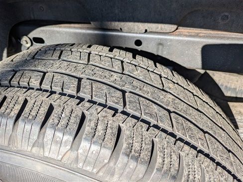 Used 2019 Chevrolet Colorado Z71 image 12