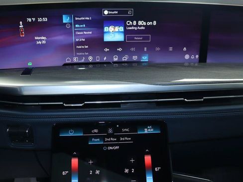 Certified 2025 Cadillac Escalade IQ Sport 2 w/ LPO, ONYX Package AWD/4WD image 27