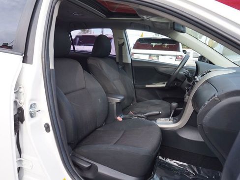 Used 2011 Toyota Corolla S image 20