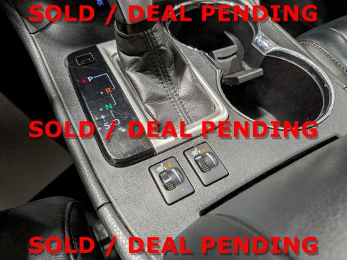 Used 2018 Toyota Highlander SE image 26