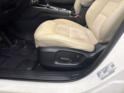 Used 2018 MAZDA CX-5 Touring w/ Preferred Equipment Package image 10