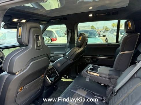 Used 2023 Rivian R1S Adventure AWD/4WD image 8