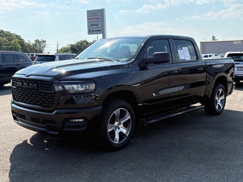 Used 2025 RAM 1500 Tradesman AWD/4WD image 3
