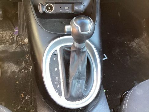 Used 2016 Kia Soul FWD image 28
