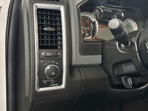 Used 2019 RAM 1500 Classic Warlock image 14