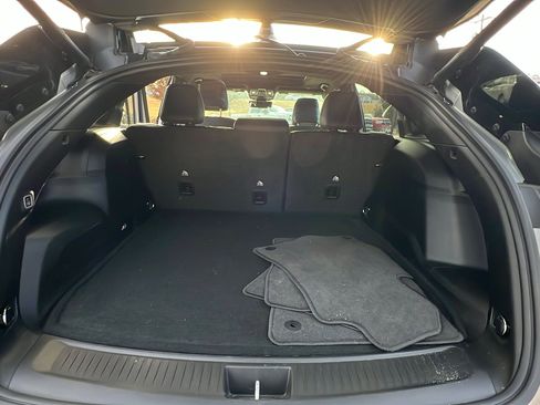 Used 2024 Jeep Wagoneer Launch Edition image 13