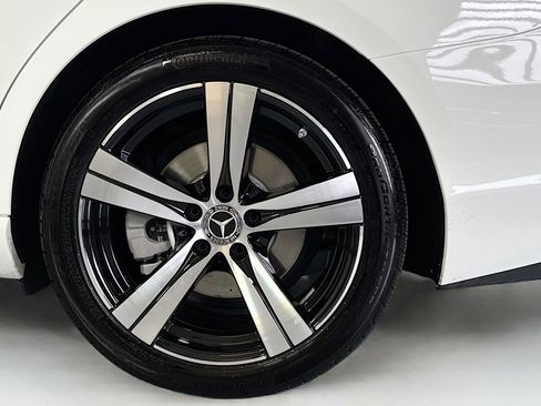 Used 2025 Mercedes-Benz C 300 4MATIC Sedan image 30